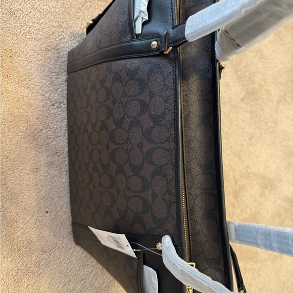 Brand New with tags Coach Baby Bag in Signature Canvas - Picture 7 of 9